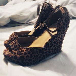 Size 11 Torrid Leopard print wedges
